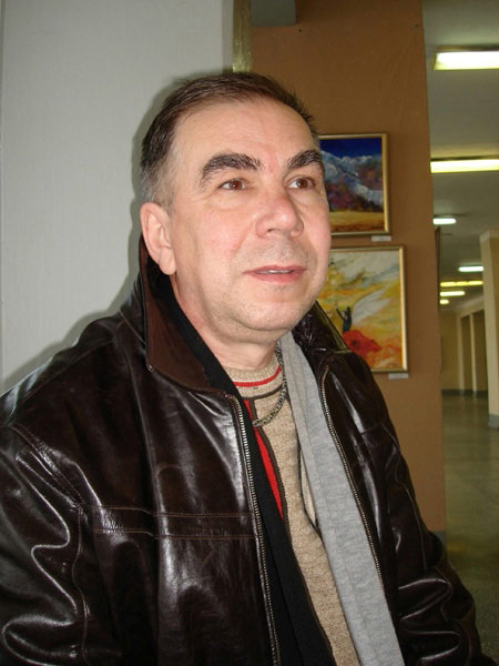 Октябрь Валерий Эрикович