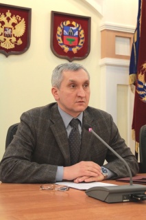 Виталий Снесарь: «Мы стремимся максимально учесть интересы проживающих в Алтайском крае народов»