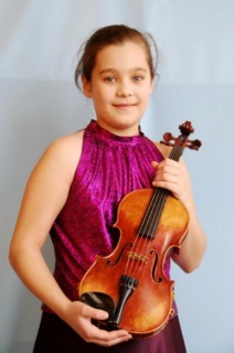 Юные скрипачки из Алтайского края стали лауреатами Международного конкурса имени Леопольда и Мстислава Ростроповичей