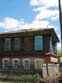 Рабочая поездка Губернатора: в Камне-на-Оби готовят к сдаче дом для переселения граждан из аварийного жилья