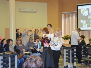 Парикмахеры 34 муниципальных районов края повысили свой профессиональный уровень в экспресс-режиме