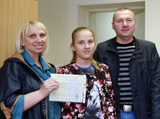 В Главалтайсоцзащите вручили сертификаты участникам программы «Жилище»