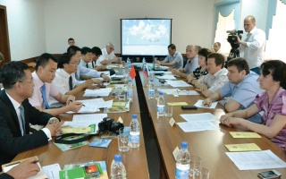 Представители Алтайского края и города Маньчжурия обсудили вопросы экспорта фармацевтических препаратов в Китай