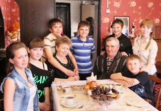 Семья Афониных из Калманского района: «Самый надежный щит - негласный закон: один за всех, и все за одного»