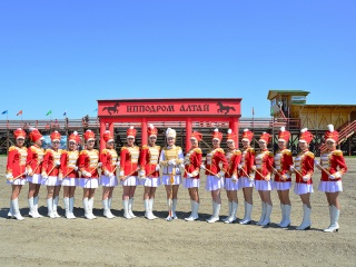 Закрытие бегового сезона на «Сибирском подворье» пройдет 11 и 12 октября