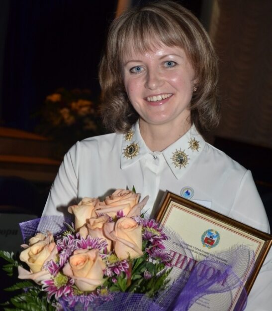 Лучшим молодым педагогом Алтайского края стала учитель начальных классов Мирной школы Зонального района Алла Швецова