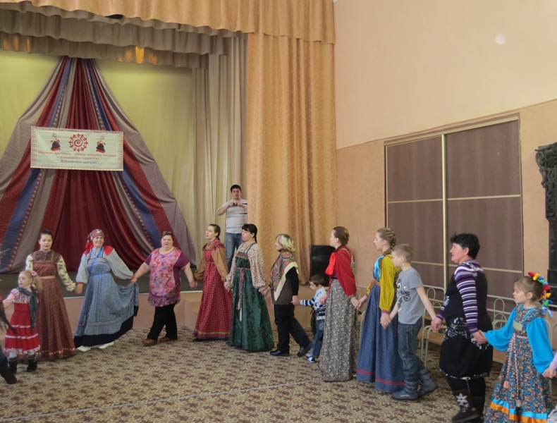 В селе Власиха открыли масленичную неделю детским праздником «Эх, разгуляй»