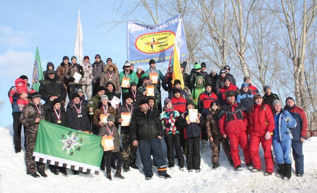 В поселке Центральном прошло открытое первенство Барнаула по мотоскийорингу – «Кольцо мужества»
