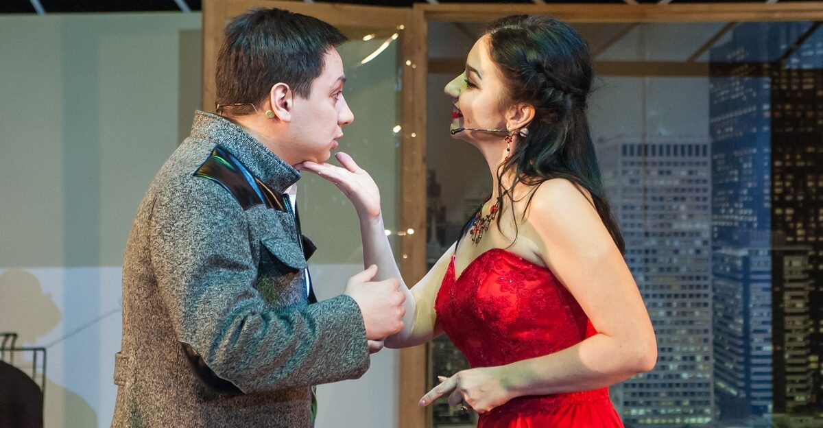 В Алтайском театре музыкальной комедии состоялась премьера спектакля «Моя жена – лгунья»