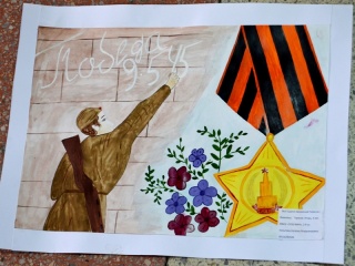 В Барнауле открыли выставку детских рисунков «Весна 45-го года»