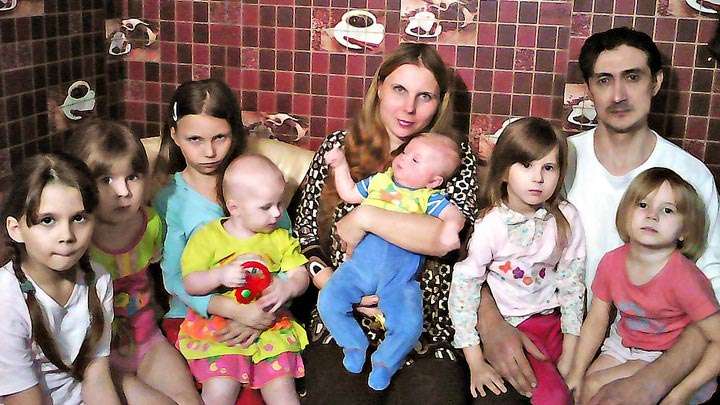 Шесть дочек и сыночек