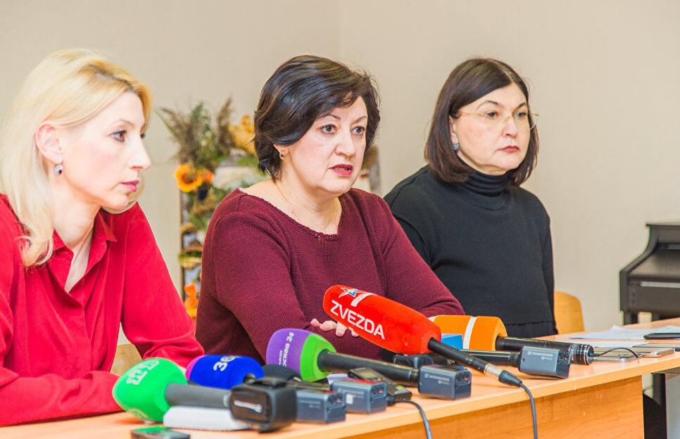 "Один домогался, другой снимал". Два четвероклассника терроризировали школу