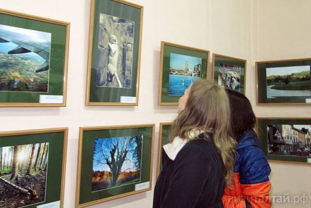 Природа Ирландии, Мировой Океан и десант вдоль Оби: передвижная фотовыставка экологических активистов работает в Барнауле до конца весны