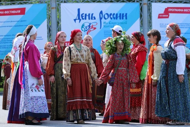 Вход и въезд на празднование Дня России на «Бирюзовой Катуни» будет бесплатным. Доставлять гостей будут турфирмы Барнаула и Бийска