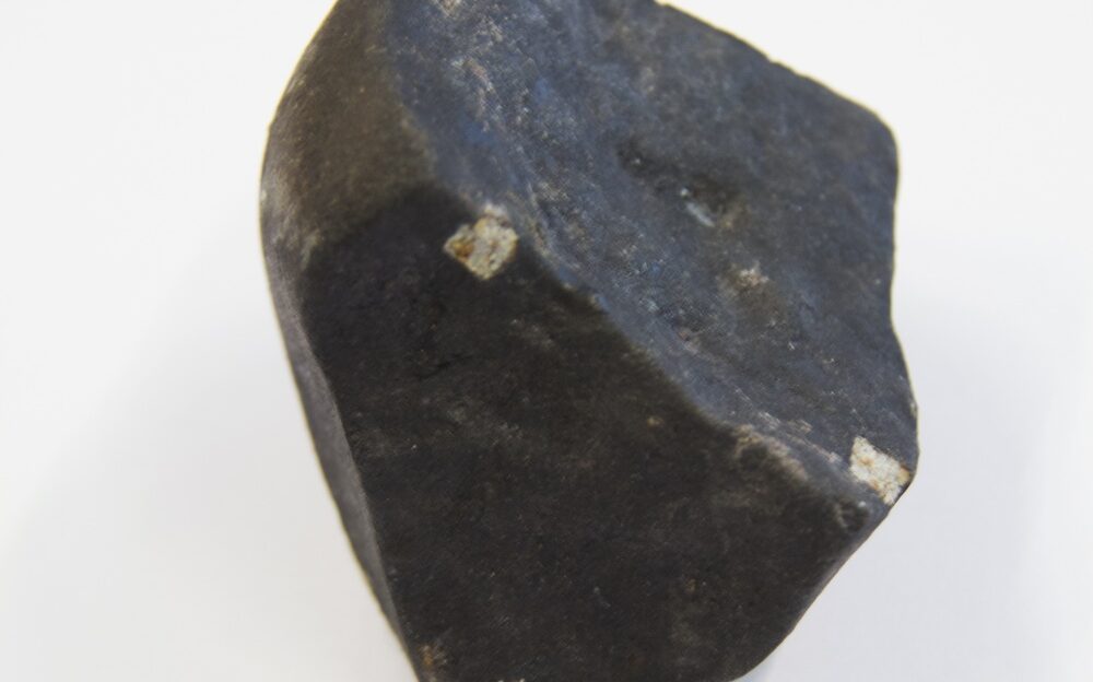 В Нидерландах упавший на сарай камень оказался ровесником Солнечной системы