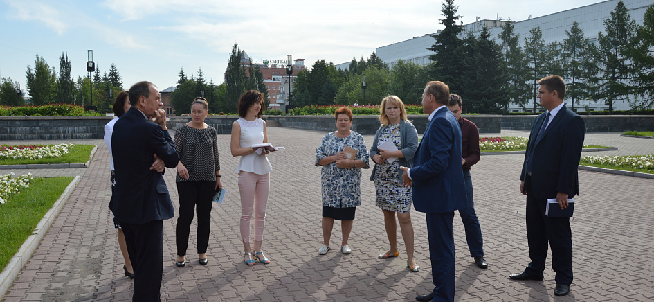 Выставку цветов Октябрьского района проведут в День знаний