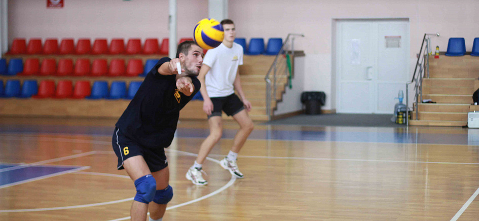 В субботу и воскресенье команда «Университет» открывает новый сезон в высшей лиге «А»