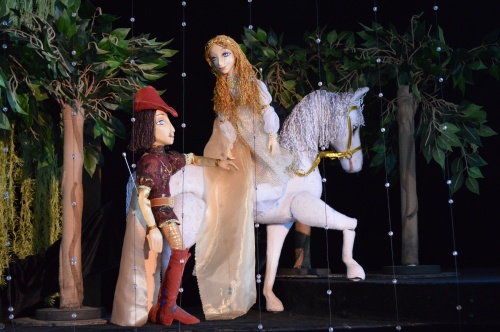 Алтайский государственный театр кукол «Сказка» отправляется на международный фестиваль