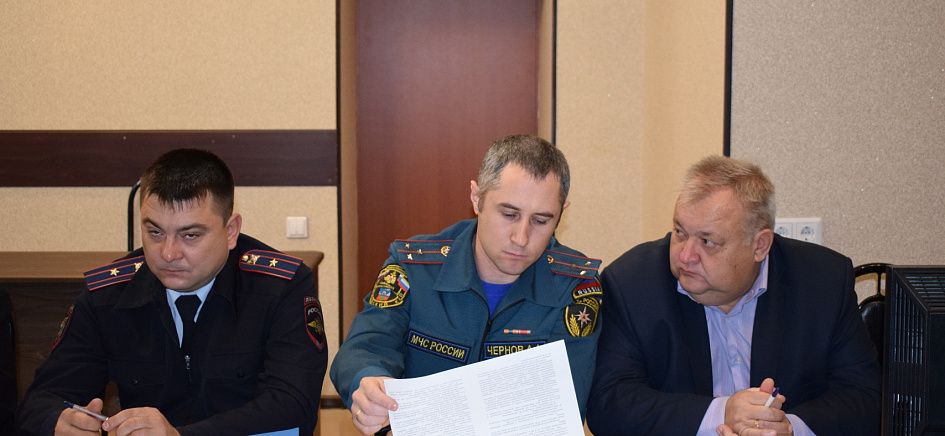 Командно-штабные учения органов власти проходят в Барнауле