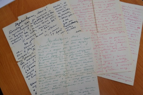 Неизвестные ранее письма Василия Шукшина пополнили фонд Всероссийского мемориального музея-заповедника в Сростках