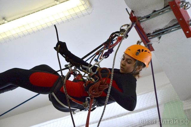 Техничность туристов проверит залинг: готовится первенство края на пешеходных дистанциях в закрытых помещениях