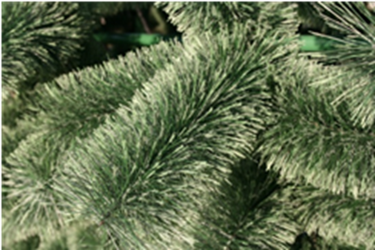 В Барнаул доставили новую искусственную ель для новогоднего городка