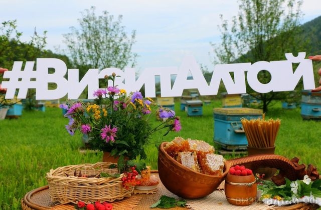 Пасека Славы Медовухи принимает туристов в новогодние каникулы