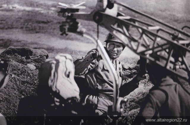 В Алтайском крае открывают выставку фотографий со съемок фильма «Они сражались за Родину»