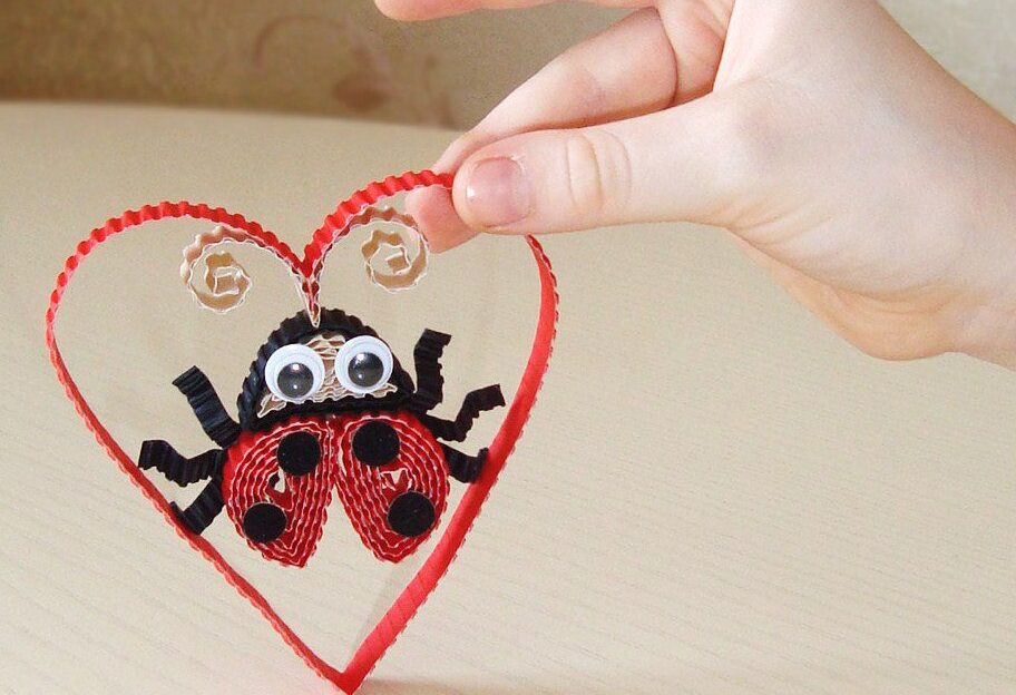 В музее «Город» работает выставка «Энтомологические зарисовки»