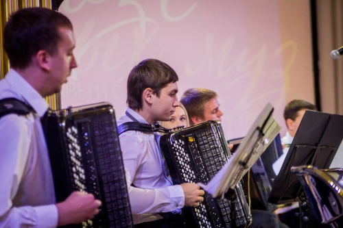 Студенты и педагоги Алтайского института культуры сыграют с оркестром «Сибирь»