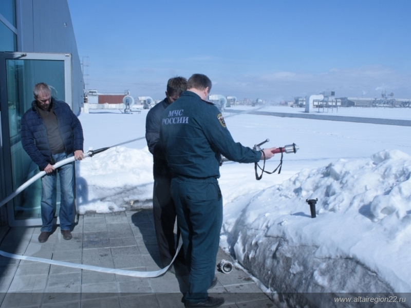В Алтайском крае проверяют системы пожарной безопасности в местах массового скопления людей