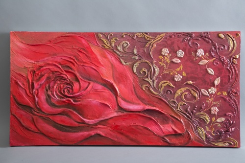 В галерее «Города мастеров» открылась выставка художника-декоратора из Бийска Олеси Лосыгиной