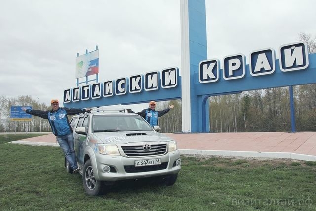 «Алтайская зимовка» доберется до Кировской области: лучший сувенир этого события войдет в коллекцию уникального Дома шляп