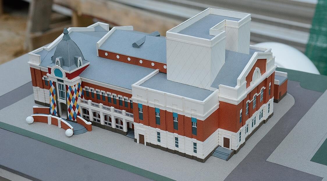 Александр Карлин: «В Год театра в Барнауле будут построены детский театр и многоквартирный дом для работников культуры»