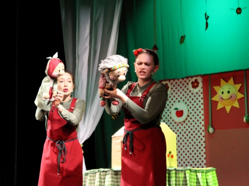 В театре кукол «Сказка» состоялась премьера нового интерактивного спектакля для малышей