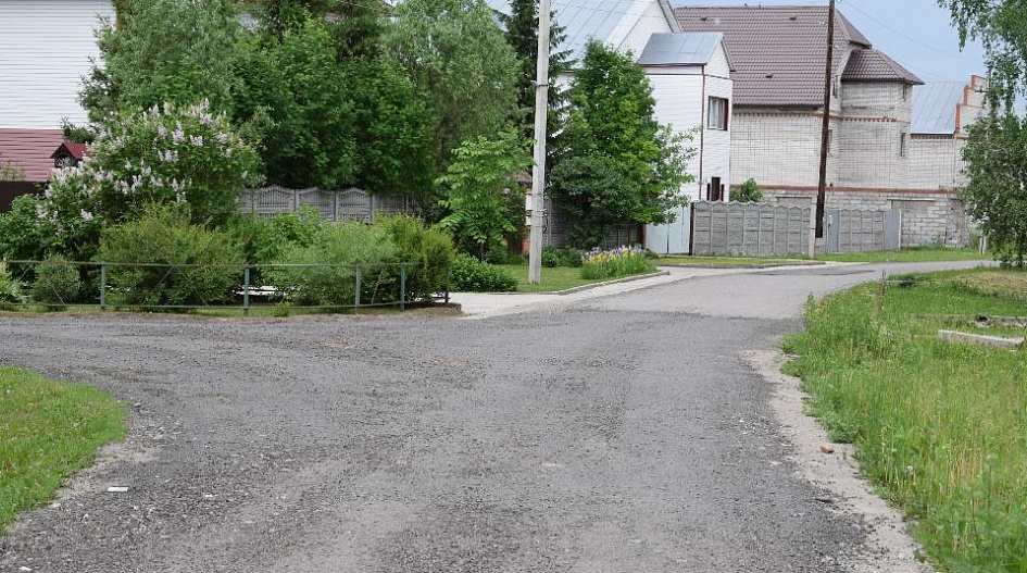 В пригороде Барнаула ремонтируют дороги частного сектора