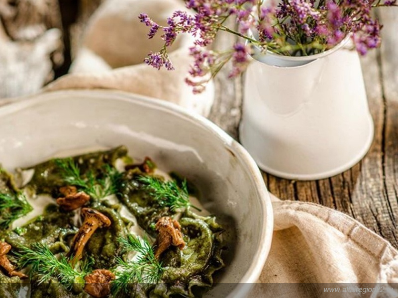 Победитель Всероссийского кулинарного чемпионата презентует новые блюда из алтайских продуктов на гастрономическом фестивале «Ах! Фест»