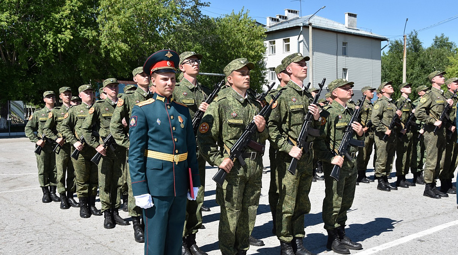 Студенты военной кафедры АлтГТУ приняли присягу