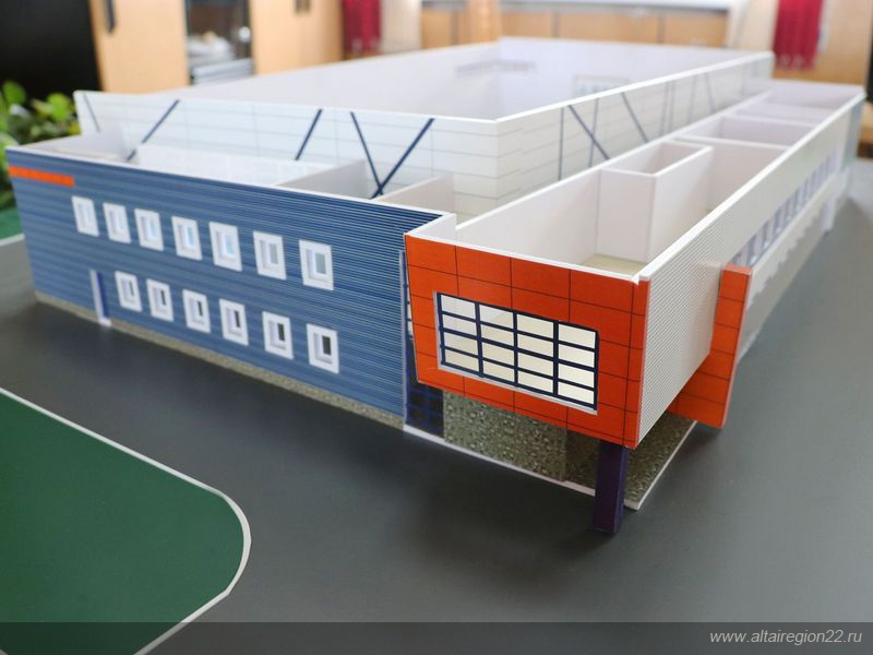 В Рубцовске Алтайского края строят ледовую арену