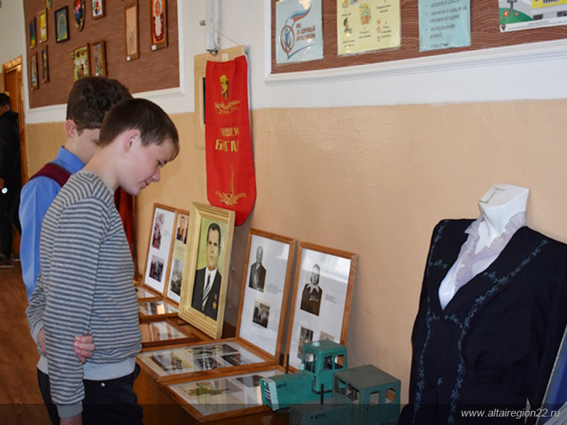 Более 700 жителей края познакомились с историей освоения целинных земель на Алтае в рамках проекта «Целина: степь преображенная»