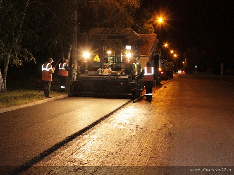 В Барнауле по проекту «Безопасные и качественные дороги» ремонтируют очередной объект