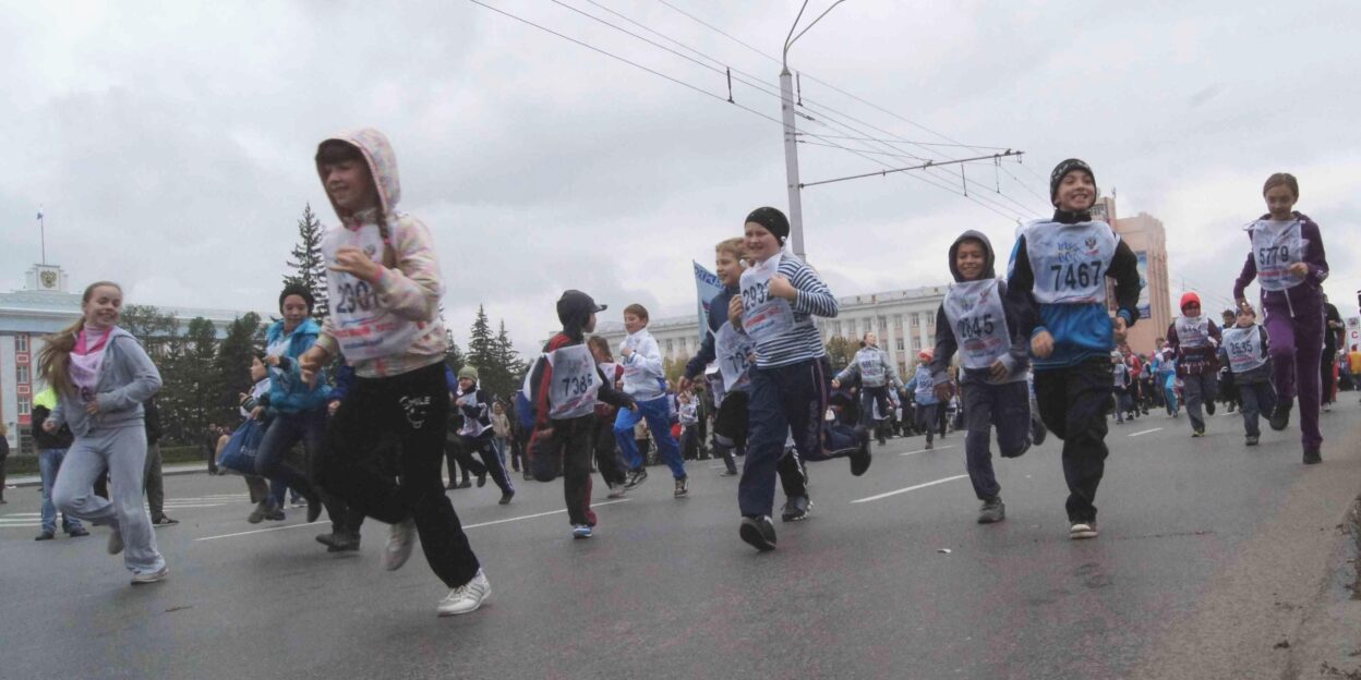 На площади Советов в Барнауле пройдет всероссийский день бега «Кросс нации-2018»