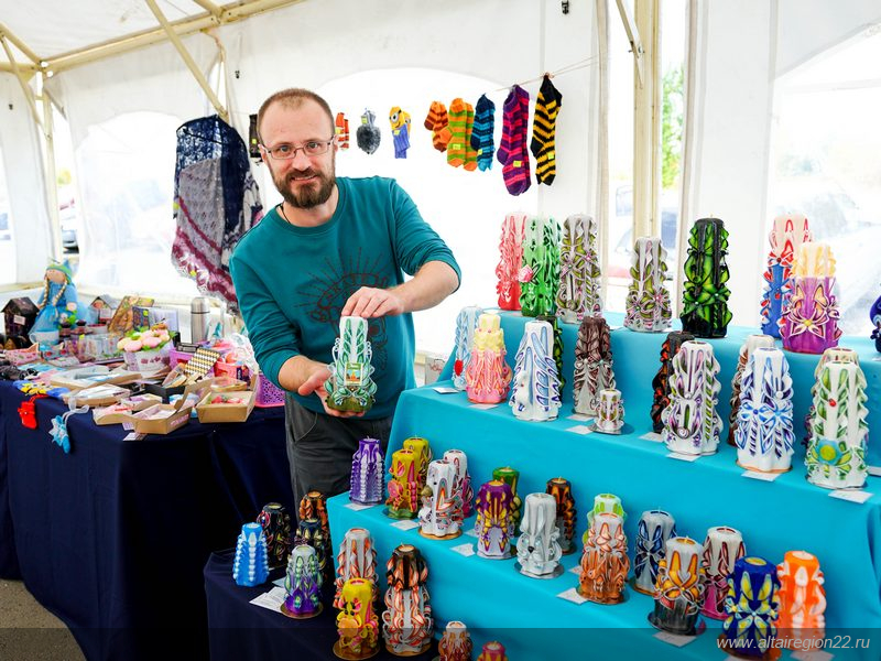 На празднике «Щедрая осень Алтая» выбрали овощ-гигант