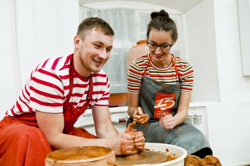 В Барнауле открылась школа гончарного мастерства Михаила Бывших