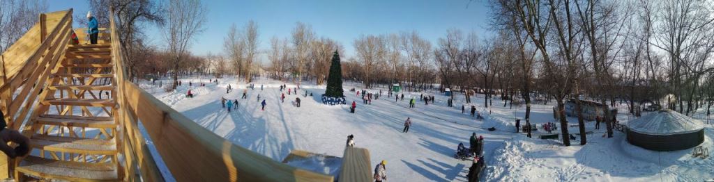 В барнаульском парке активного отдыха «Экстрим» заработали каток и тюбинговая горка