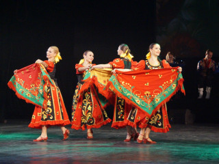Алтайский ансамбль русского танца «Огоньки» примет участие в фестивале «Праздник весны» в Китае