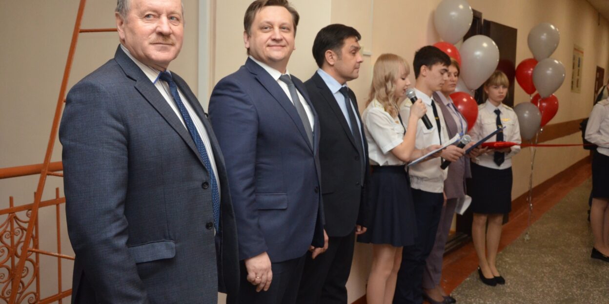 В Барнаульском лицее железнодорожного транспорта состоялось открытие лабораторий с новым учебно-тренировочным оборудованием