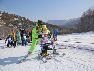 Детские инклюзивные соревнования по горнолыжному спорту проведут на «Бирюзовой Катуни» в Алтайском крае