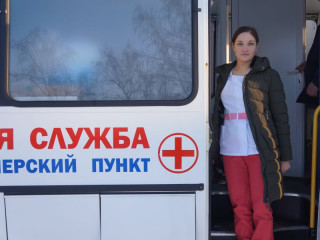 Мобильный фельдшерско-акушерский пункт готовят к выходу на маршрут в Заринском районе Алтайского края