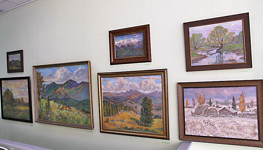 В Барнауле работает персональная выставка художника Юрия Чулюкова